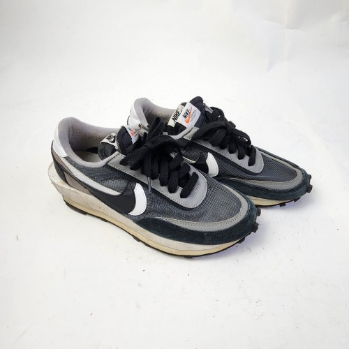 NIKE SACAI운동화 250MM