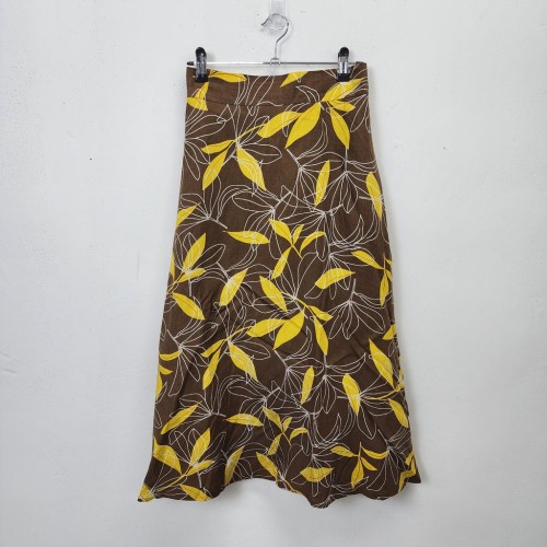 패턴 플레어 스커트